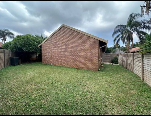 2 BEDROOM TOWNHOUSE FOR SALE IN THE ORCHARDS